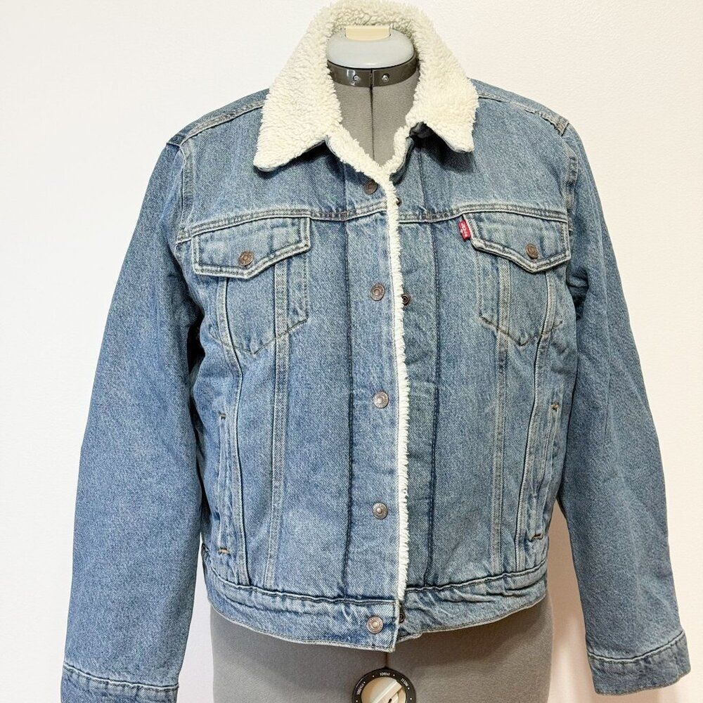 Levi's NWT Sz XS Slim Fit Divided Blue Original Sherpa Trucker Jean Jacket - Picture 1 of 12